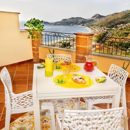 La Terrazza Sulla Baia Di Taormina 度假居